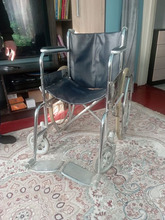 Инвалидная коляска