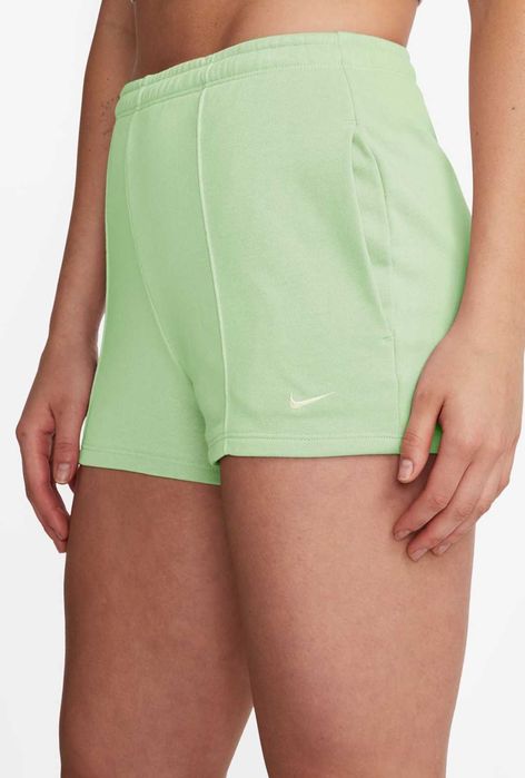 Pantaloni scurti NIKE Chill, dama, noi, cu eticheta, marime XS