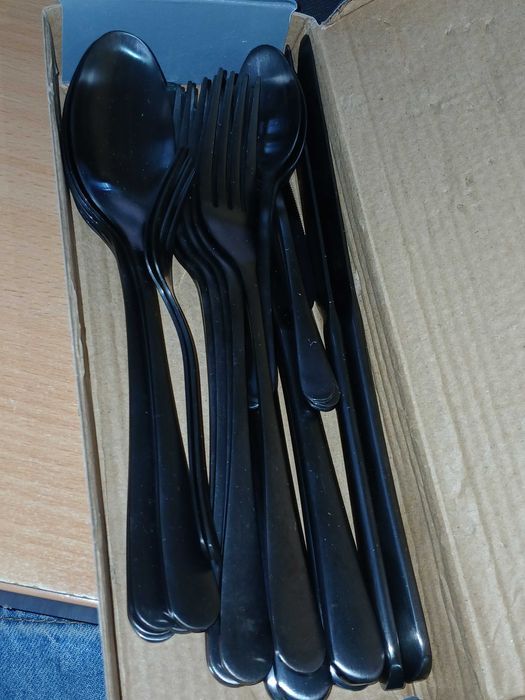 Set tacamuri BEWOS 25 piese, inox negru mat