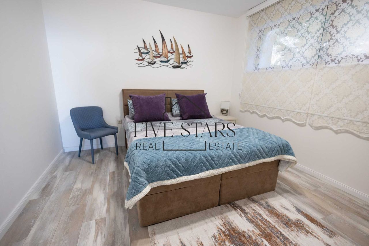 Продава се Тристаен апартамент в к.к. Слънчев ден - 114 кв.м за 1895 €/кв.м - Снимка #8