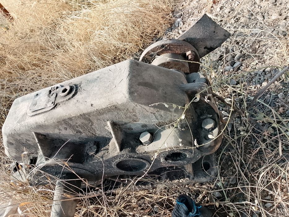 Редуктор сотилади