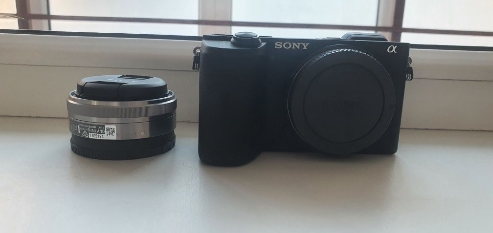 Продам новую камеру Sony a6600 и штатив Sony , карта памяти в подарок