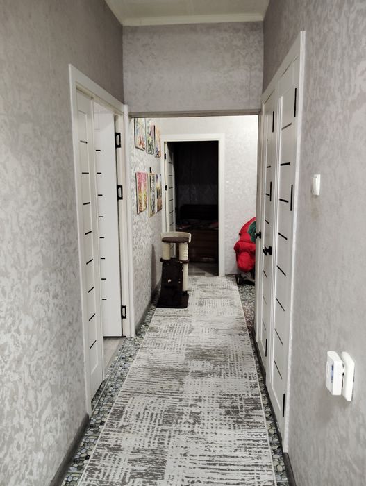 Продам 2ком под магазин 1этаж сергели3 балкон2Х6 с мебелью и техникой