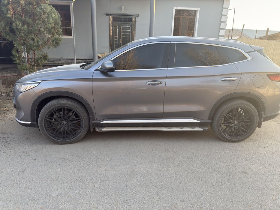 Продам byd song plus dm-i гибрид