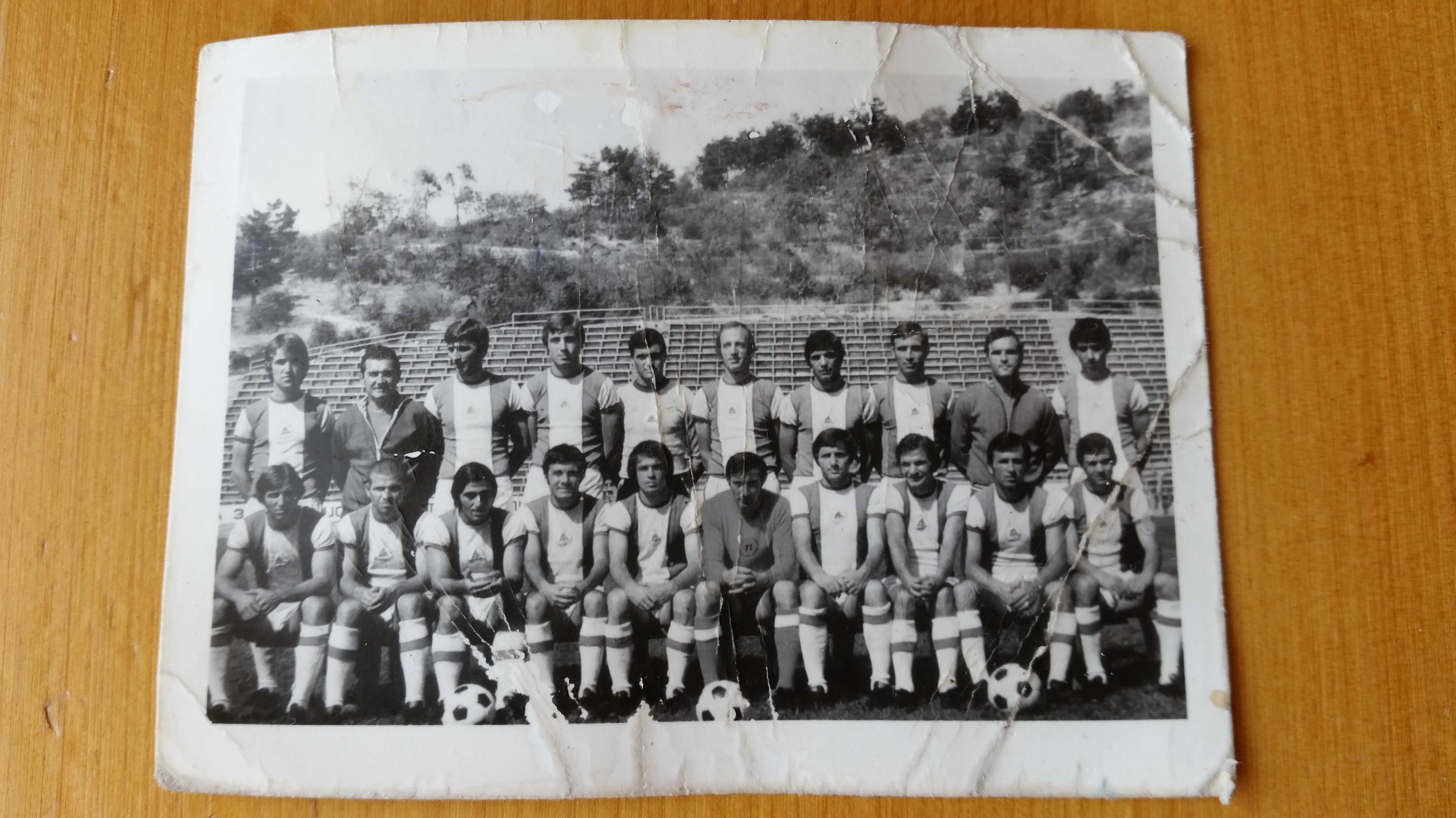 Стара снимка на футболният отбор Пирин Благоевград