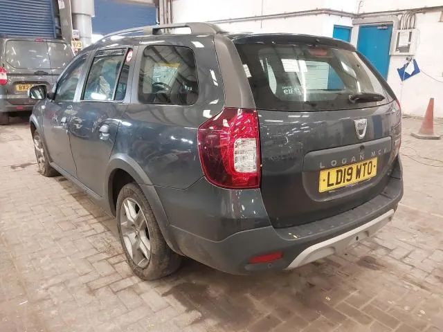 Dezmembrari / Dezmembrez Dacia Logan MCV 1.5dCi K9K872 cutie JR5374 culoare TEKNA