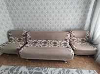 Продам диван раскладной и два кресла в отличном состояний.