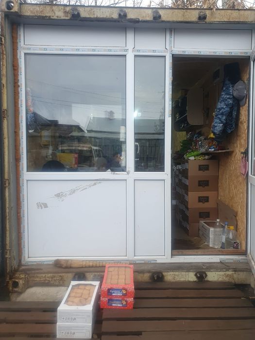 Продам действующий бизнес,  склад на стоянке,  отдельно контейнер