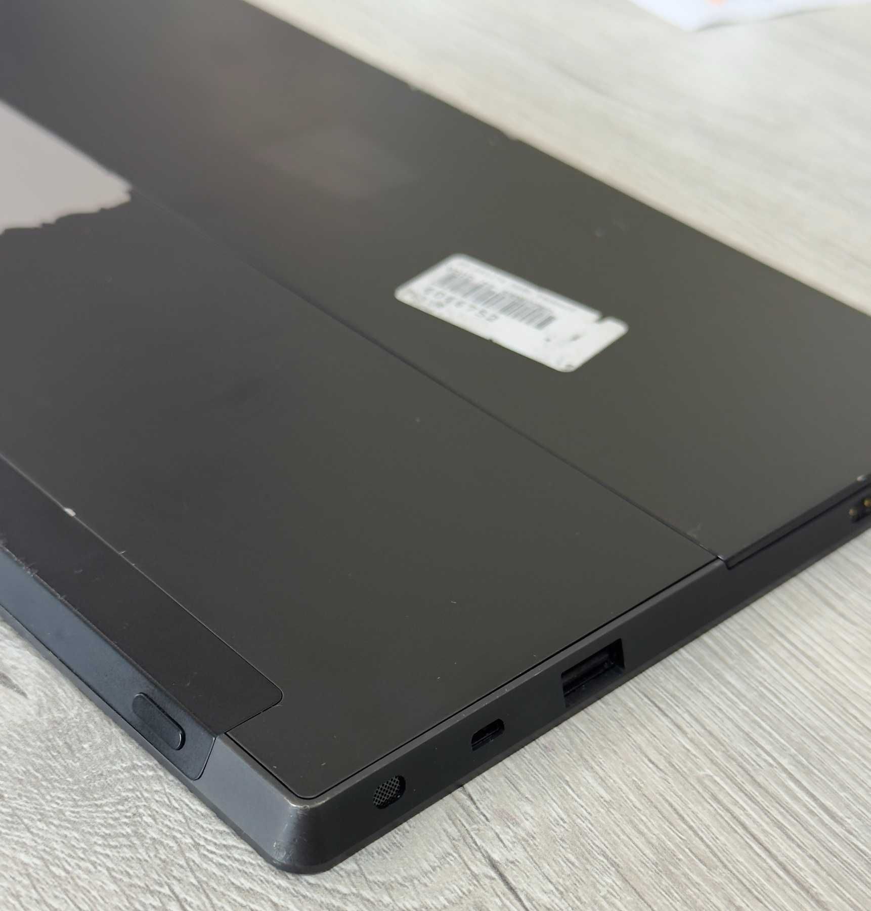 Microsoft Surface 1516 таблет  64GB