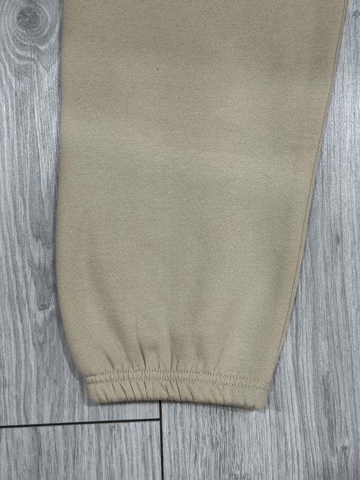 Pataloni de trening Essentials fear of God