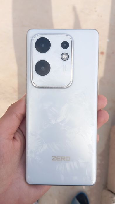 Infinix zero 30.