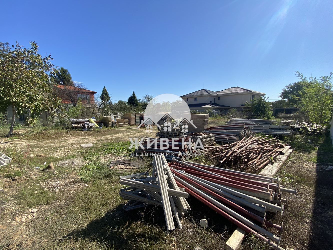 Продаваме парцел в м-т Евксиноград, площ 600 кв.м