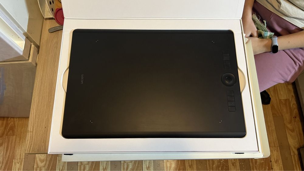 Wacom intuos pro paper edition l (а3 формат) графический планшет