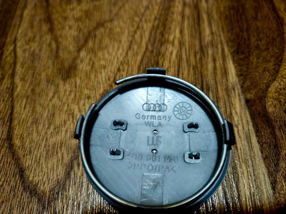 Оригинални заводски капачки за Audi 4броя. Безплатна доставка