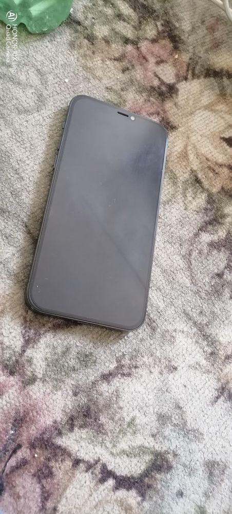 Iphone 12 pro idlay radnoy