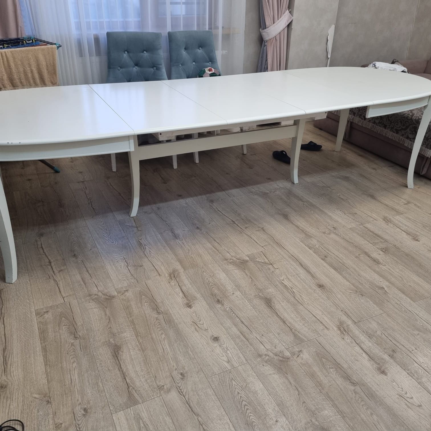 Продам раздвижной стол для зала:
Описание: