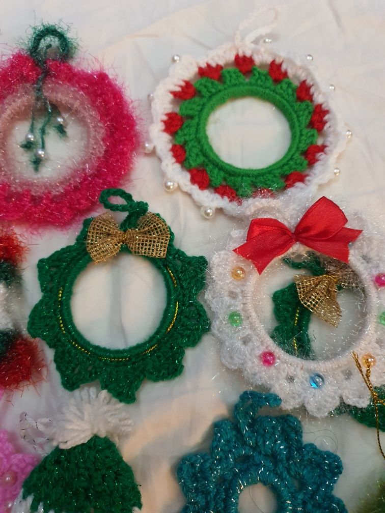 Decorațiuni/ globuri de Crăciun crosetate handmade