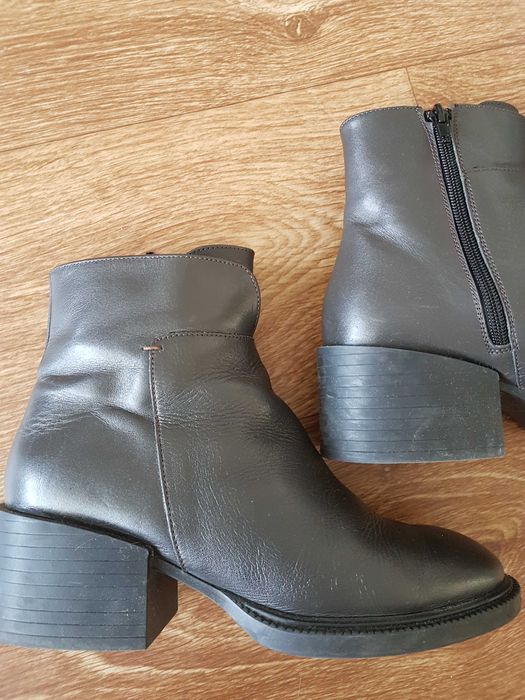 Дамски кожени боти