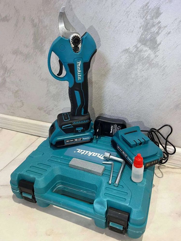 Акумулаторна Лозарска ножица Макита Makita 18V,24V