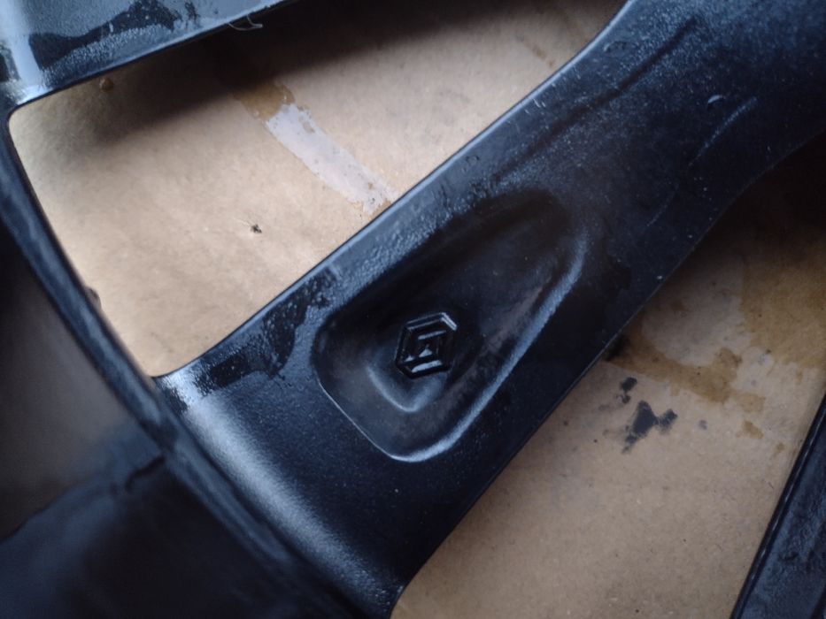 Перфектни 16-4х100 ЕТ40 6.5j Renault Capture