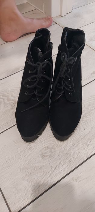 Продам женские обовь