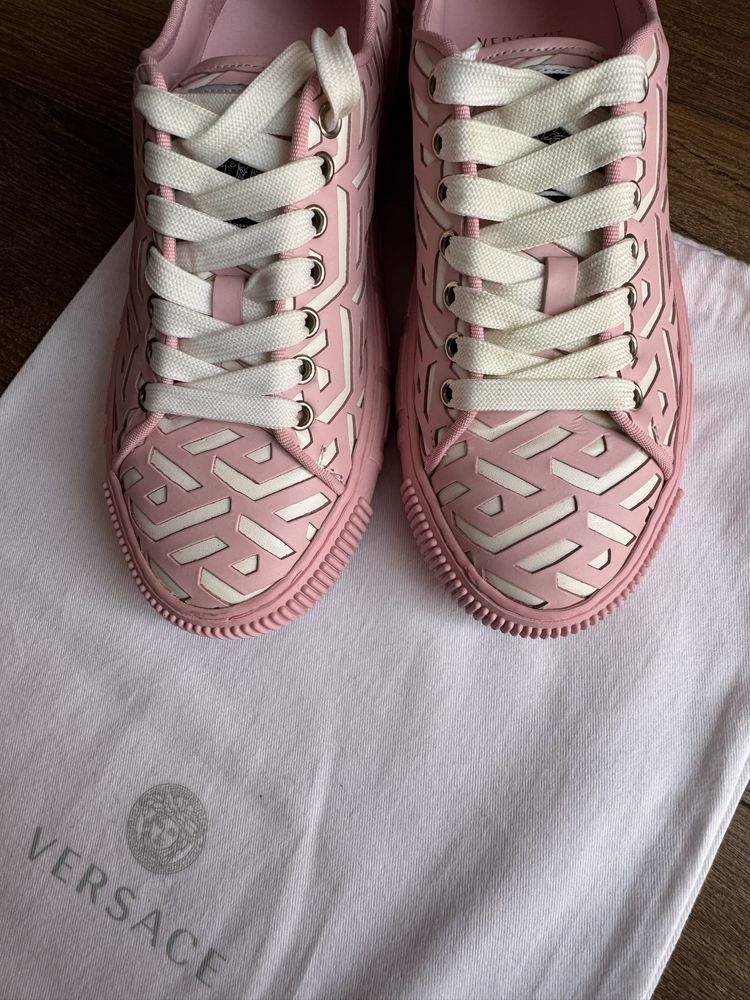 Оригинални обувки Versace 37 номер