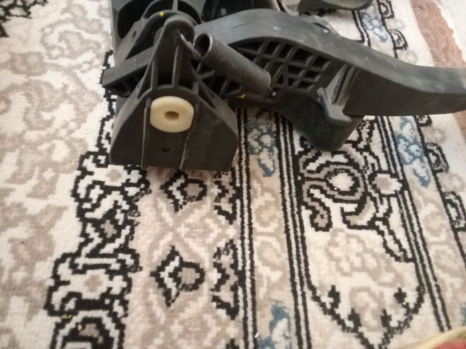 Spark pedali holati yangi