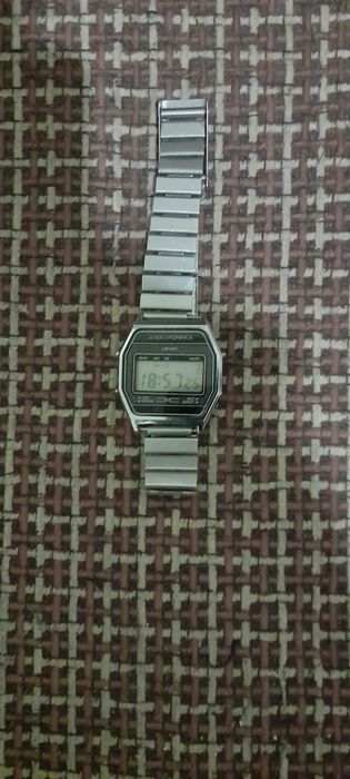 Часы электроника 1960 года