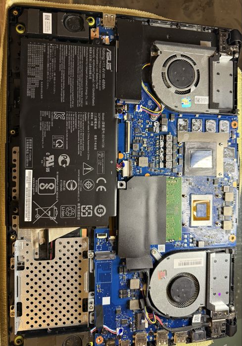 Asus TUF A15 F506IV-HN260 – Ryzen 7 / RTX 2060 / 16GB RAM / SSD 512GB