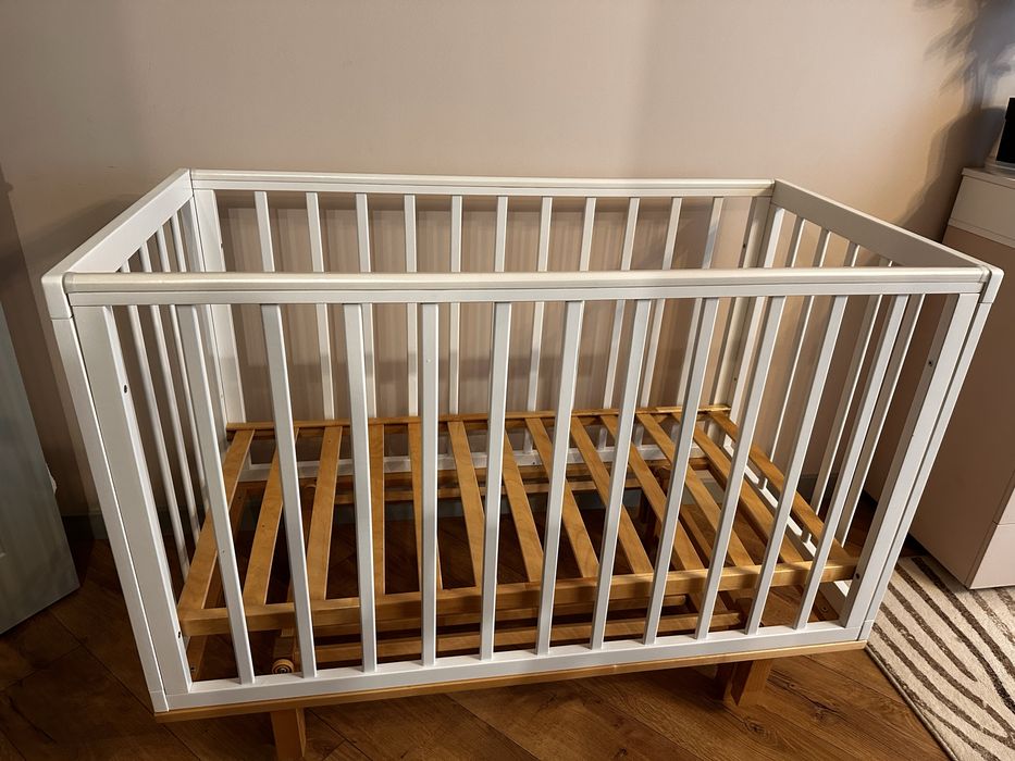 Продам детскую кроватку