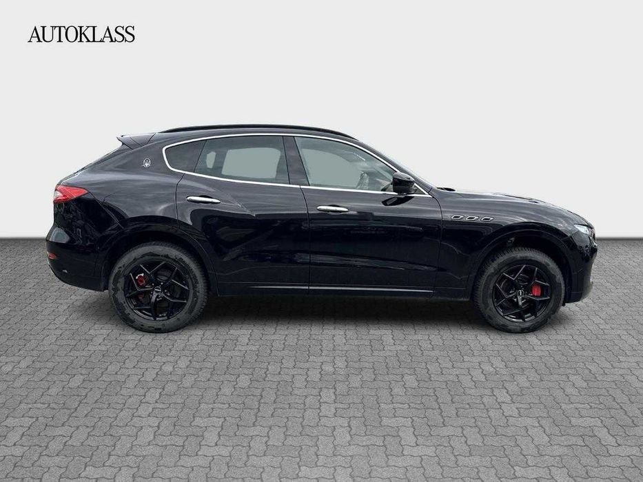 Schimb Maserati Levante 2018 Cu Mercedes V Class
