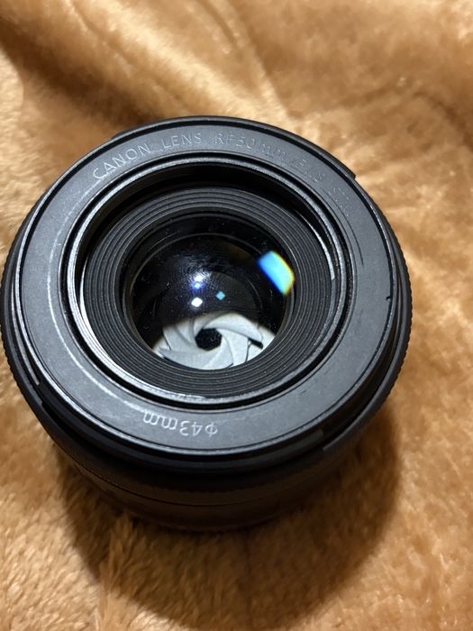 Обектив canon RF50mm f.8 STM