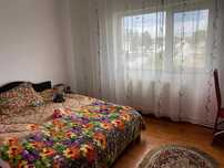 Închiriez apartament cu 2 camere camere
