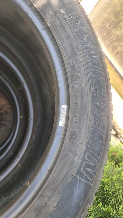 Vand 4 buc Cauciucuri vara Michelin 235 55 18 Dot 21