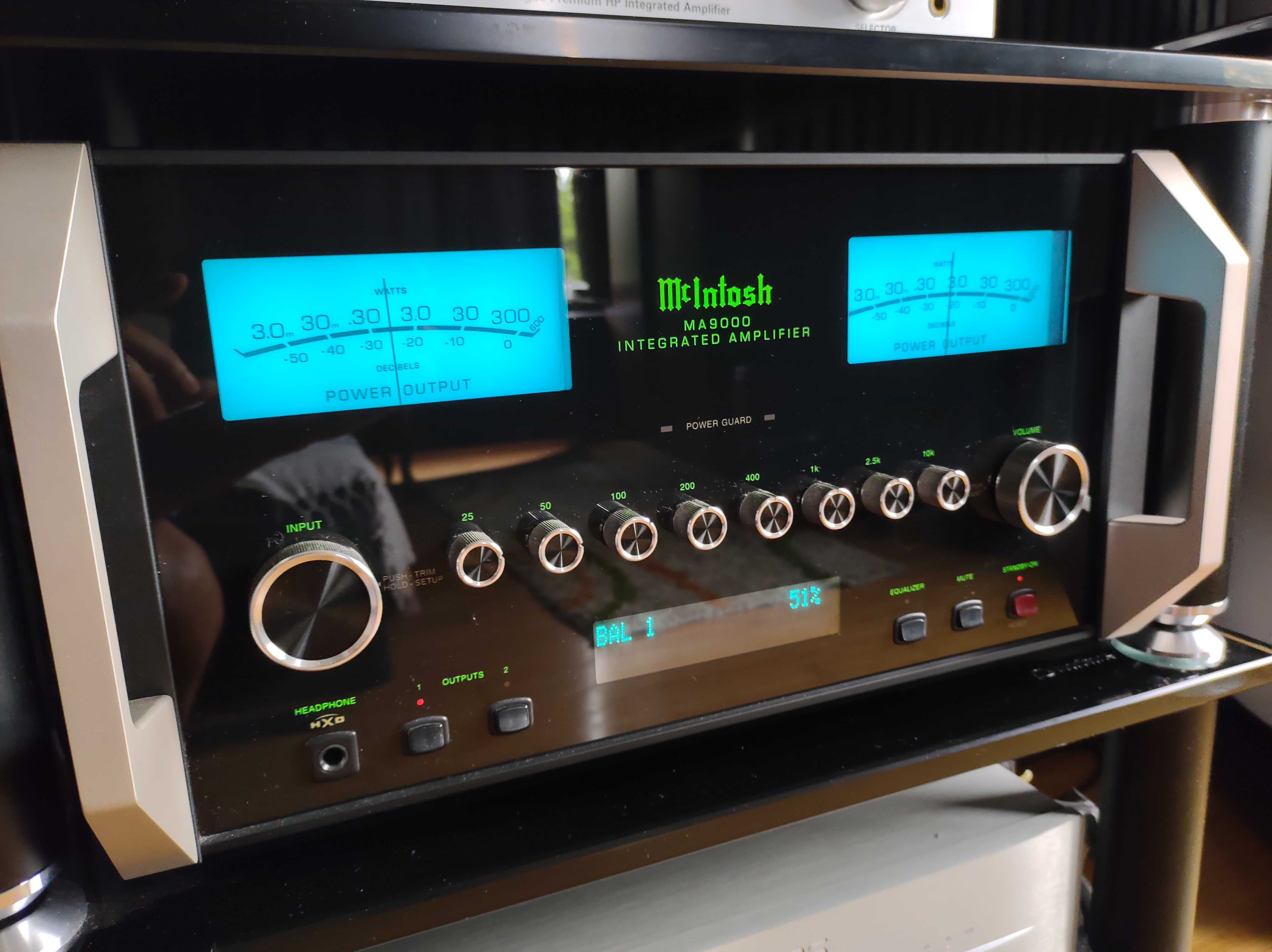 McIntosh MA9000 Integrated Amplifier