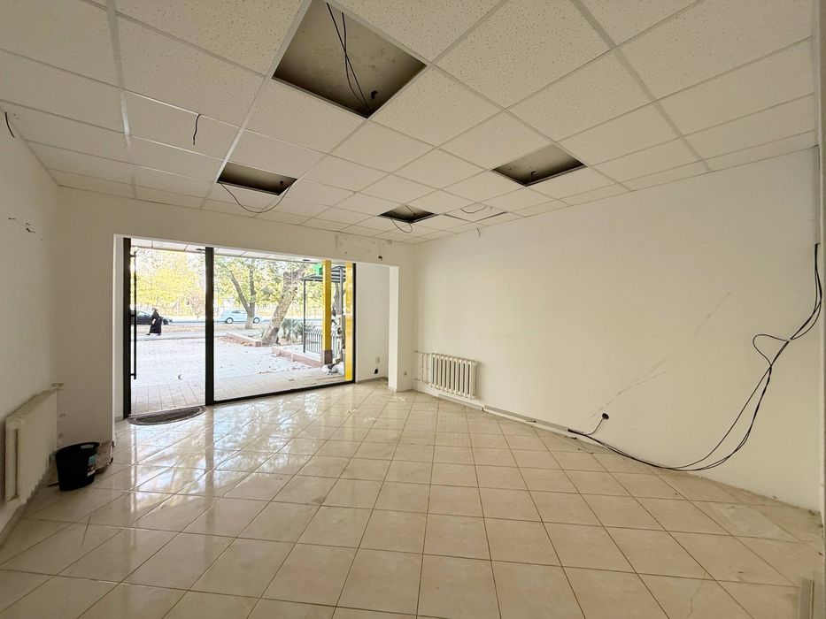 Продается коммерческое помещение, Мегапланет! Вдоль дороги