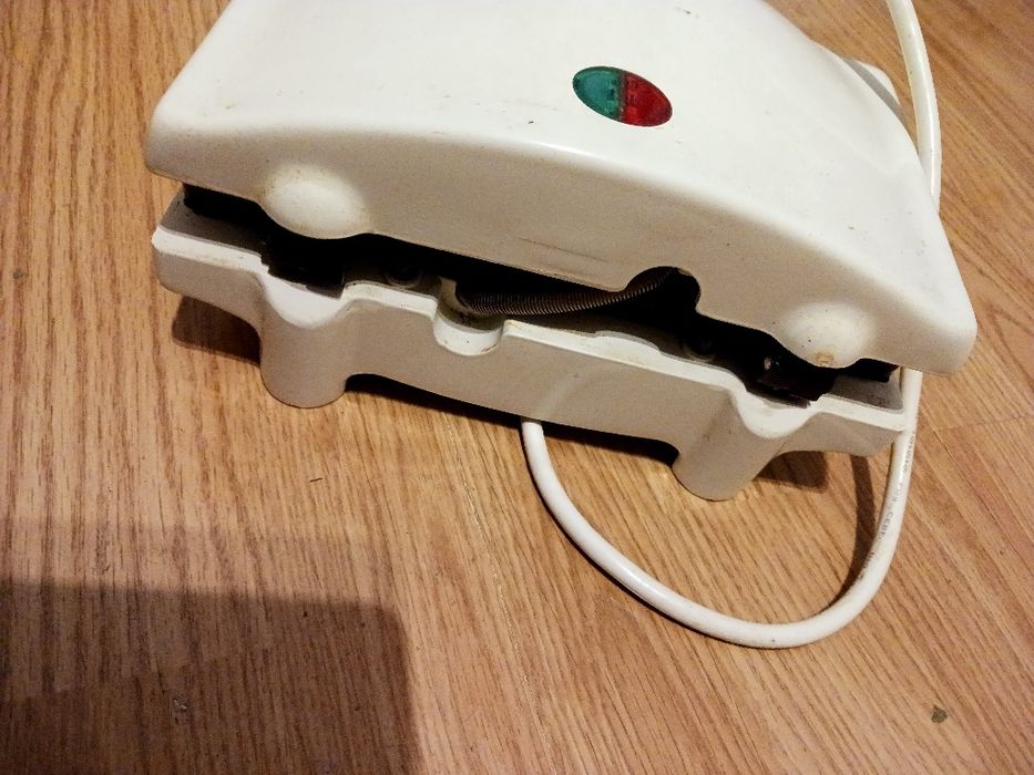 Aparat Rhonson pentru Sandwich