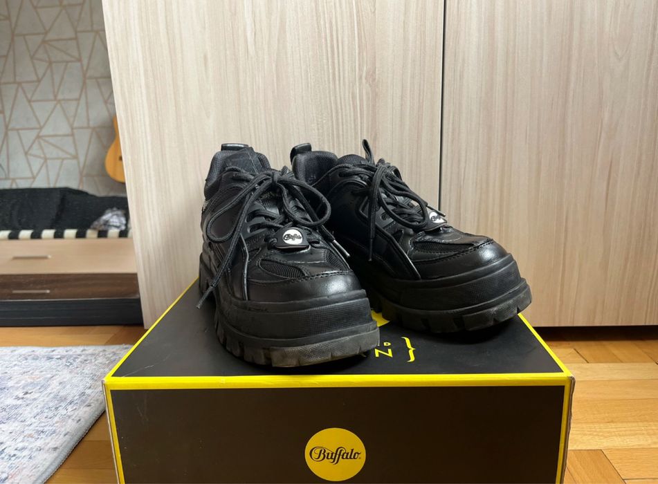 Buffalo sneakers
