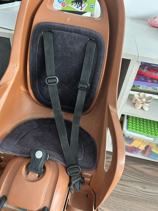 Vand scaun pentru bicicleta