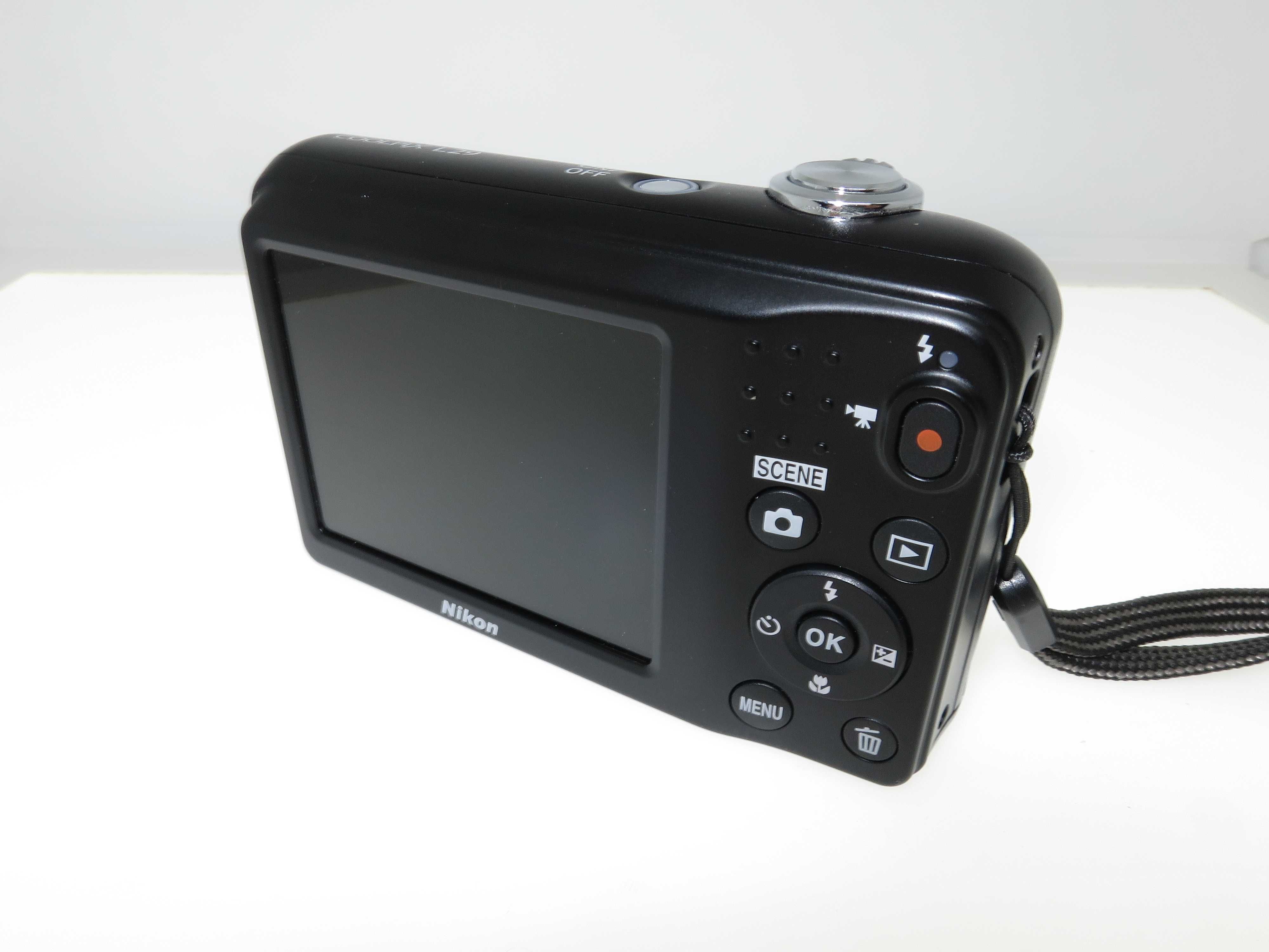 Nikon Coolpix L29 компактен цифров фотоапарат, 16MP и 5x оптичен зуум