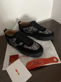 Vand Christian Louboutin Marimea 42