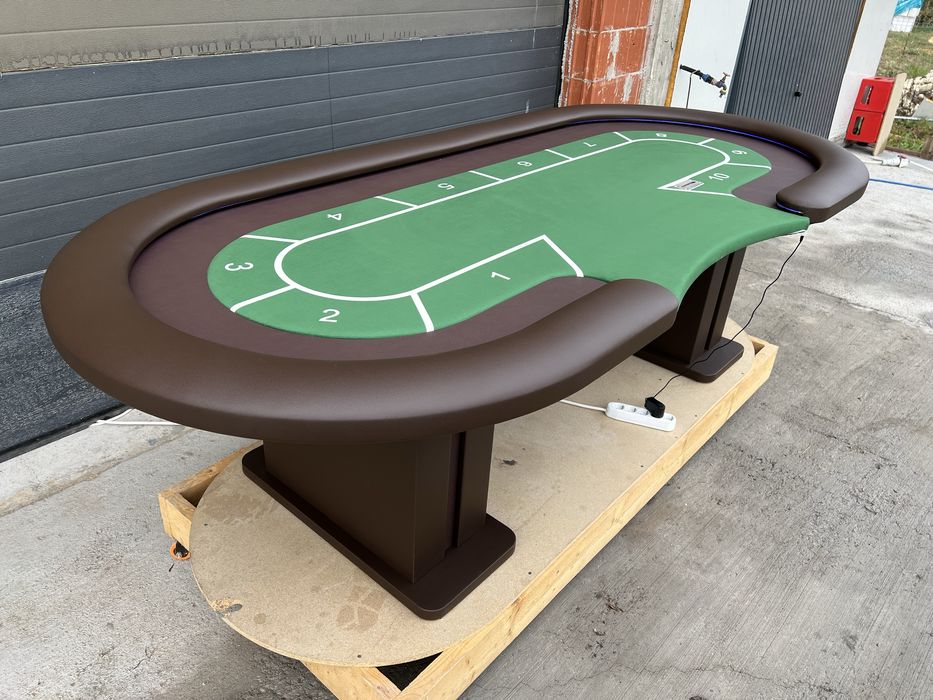 Masa poker personalizata cu intrare dealer 10 persoane CustomTables.eu
