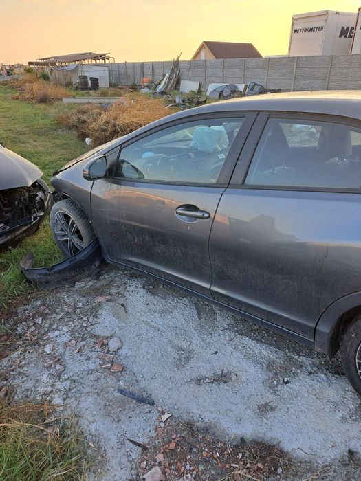 Dezmembrez honda civic 1,4 benzina an 2012