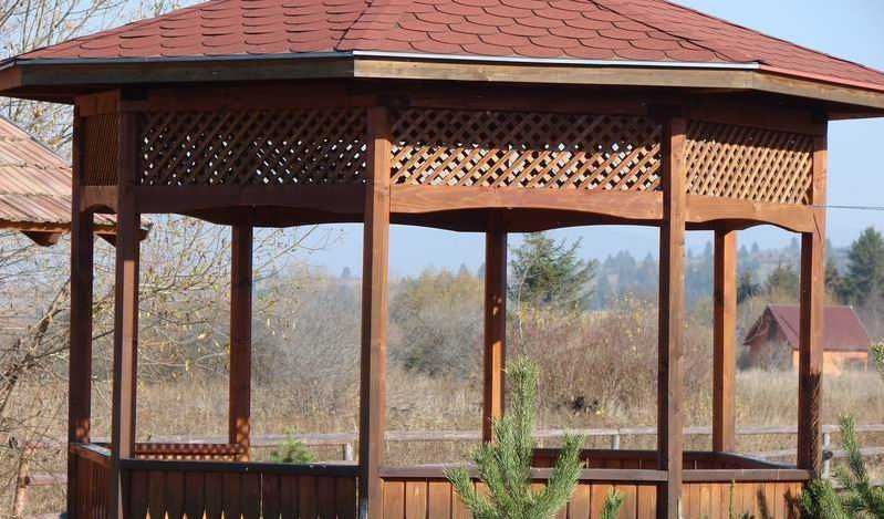 Foisor octogonal /hexagonal din lemn. Livrare si montare in toata tara