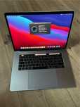 Macbook A1990 / i7 - 2,2 GHz / 16 GB / 250 GB