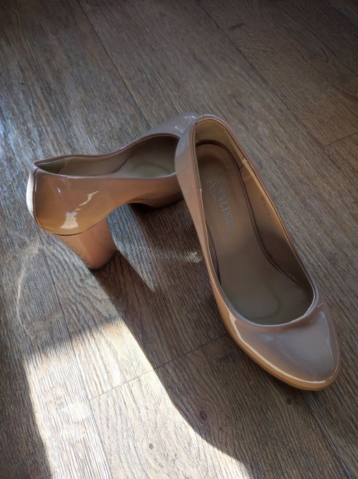 Обувь женская, размер 36-37, в хорошем состоянии,  1000тг.