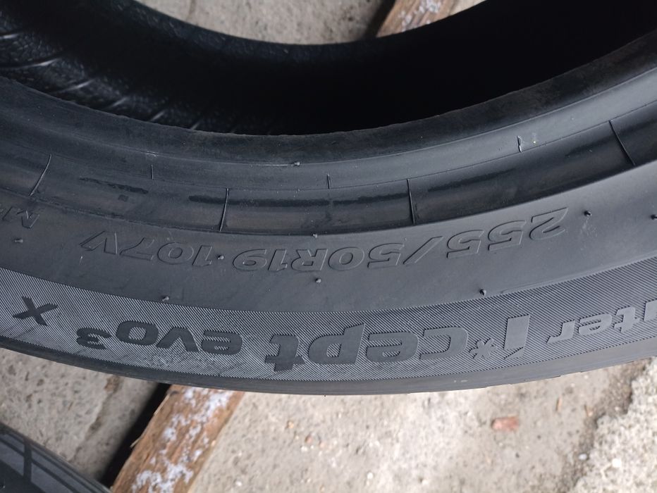 4 anvelope de iarna Hankook 2x255/50 R19 dot 3121 2x235/55 R19 dot3321