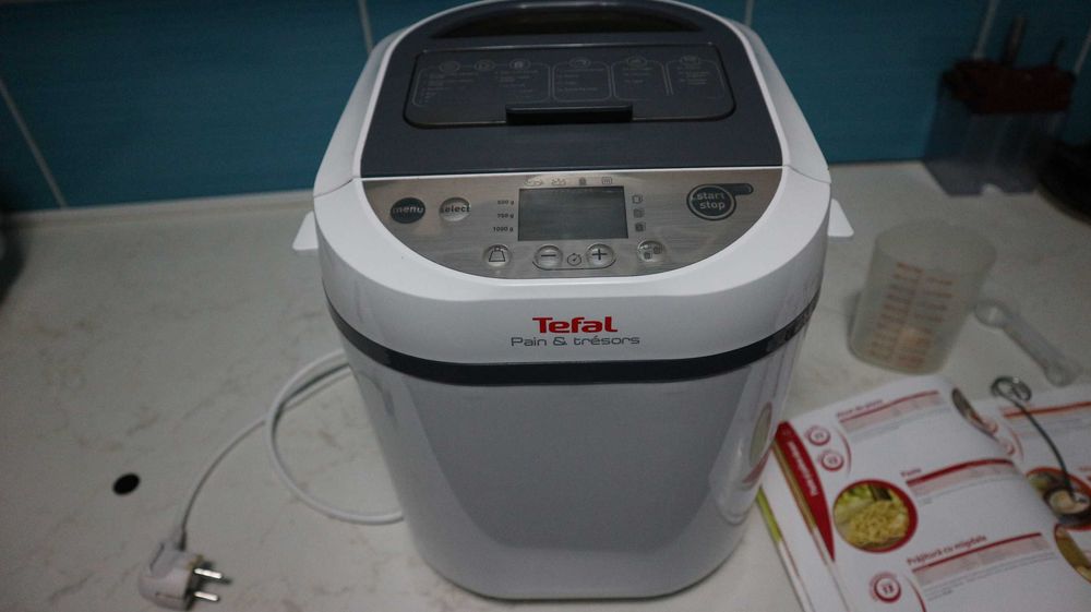 Masina de paine Tefal PF250135
