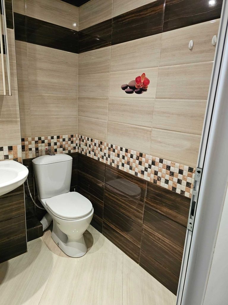 Дава се под наем Двустаен апартамент в София, Връбница 1 - 60 кв.м за 357 € - Снимка #3