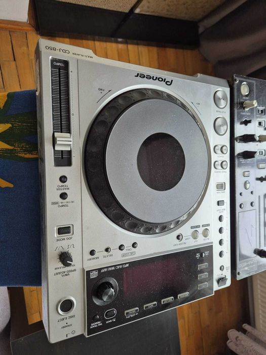 Pupitru DJ Pioneer CDJ 850 usb + DJM 800